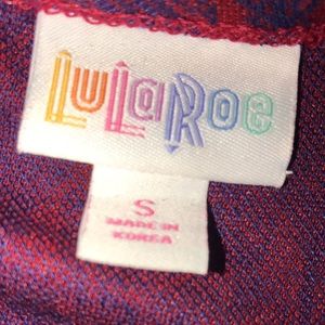 LuLaRoe woman’s shirt top NWT IRMA Small short slv